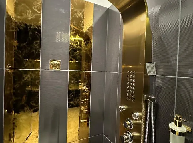 Darkhouse Red Lägenhet