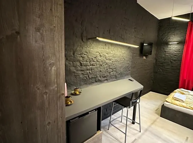 Lägenhet Darkhouse Red Łódź